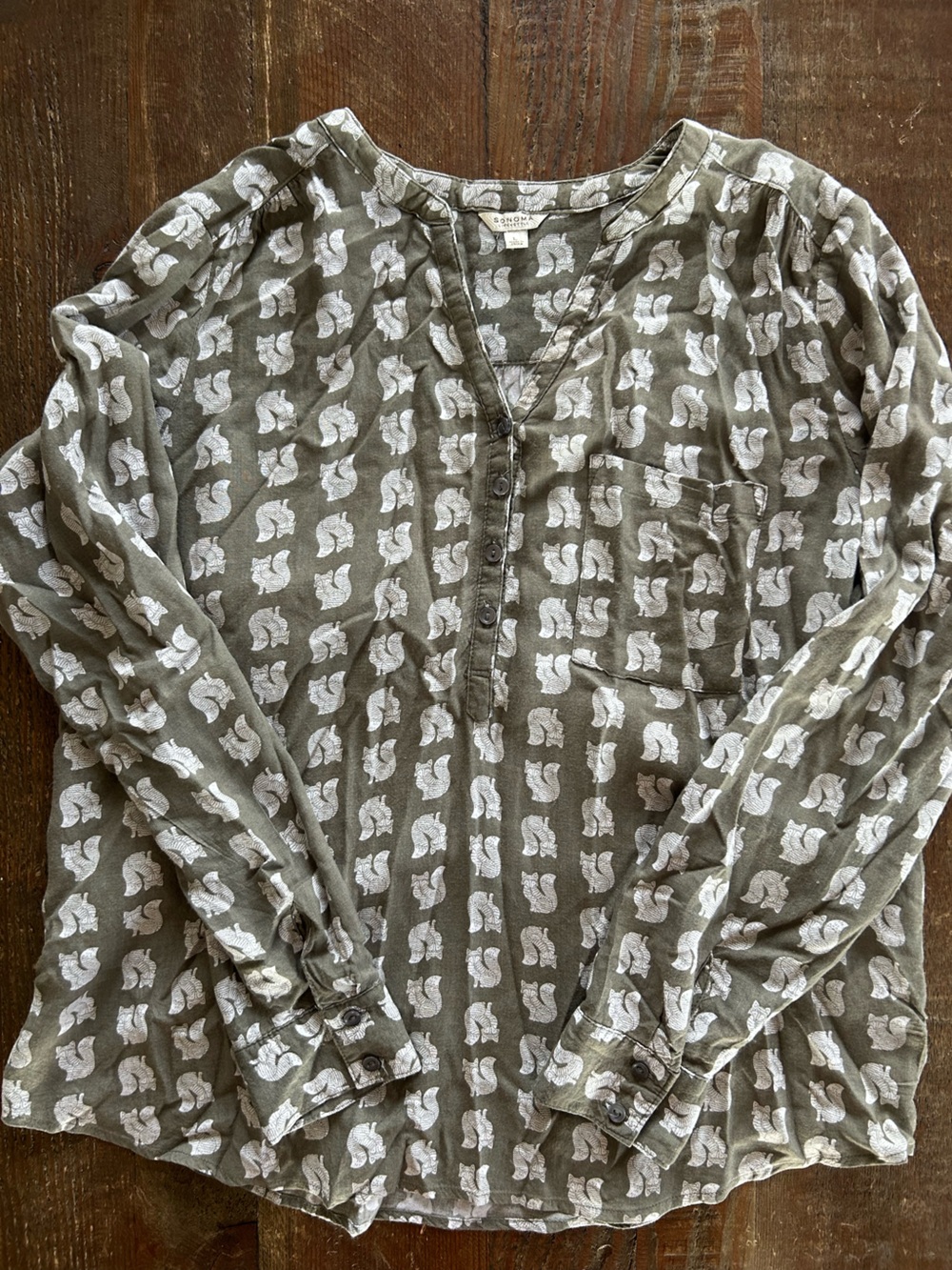 Sonoma Women’s Olive Green Button-Front Fox Print Long Sleeve Blouse - Large